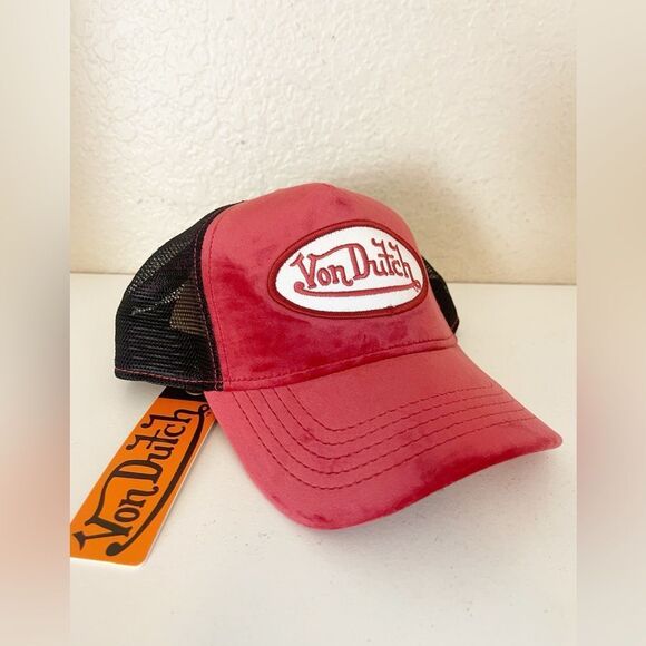 VON DUTCH Red VELVET CRUSH TRUCKER HAT. Y2K style. NWT - Picture 3 of 8